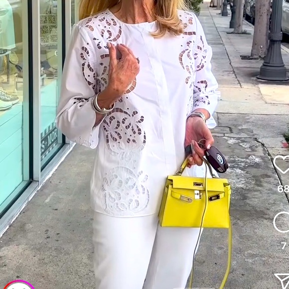 THEORY White Crew Embroidered Cut Out Top in Petite - Picture 2 of 2